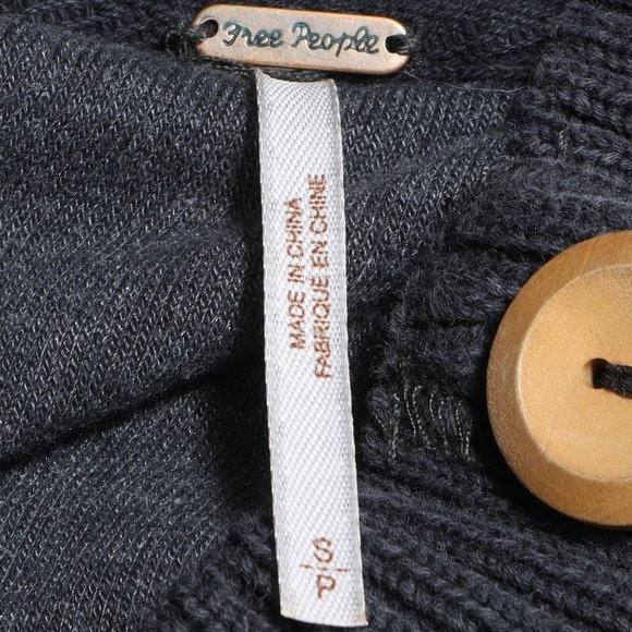 Free People Long Sleeve Asymmetric Bottom Knit Sweater Sweatshirt Size SP - Picture 7 of 11